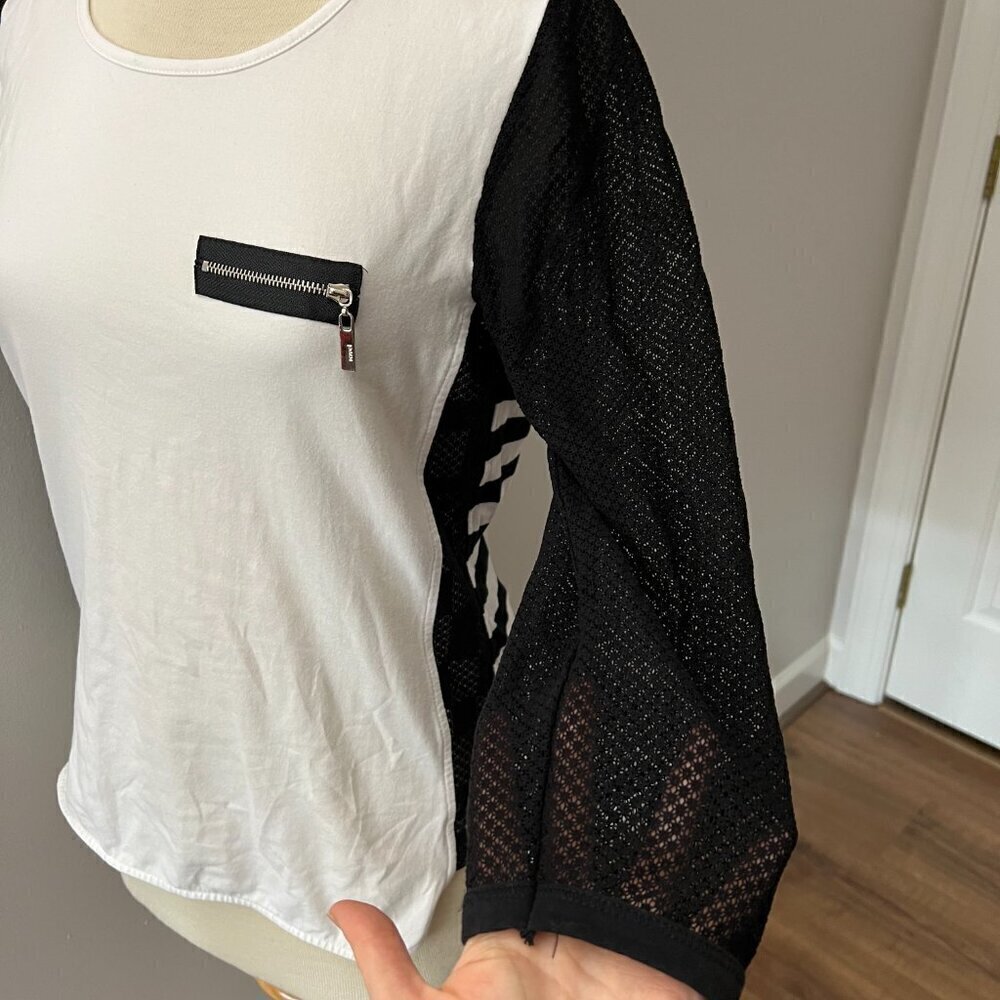 Ravel Black & White Sheer Sleeve Stripe Back Top Sz M - Picture 2 of 12
